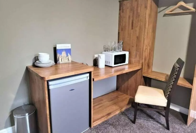 スタンダードシングルルーム, New County Hotel & Serviced Apartments By Roomsbooked