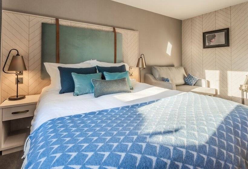 Семейный Номер, Palm Court