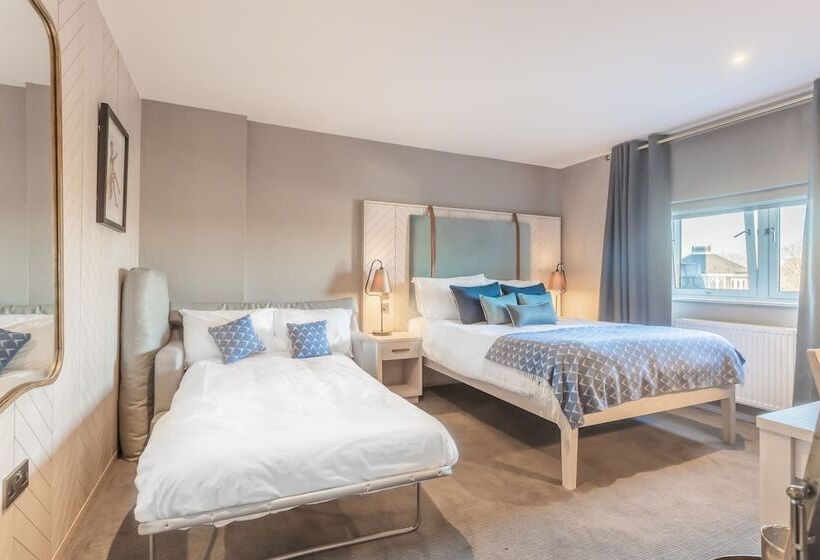 Семейный Номер, Palm Court