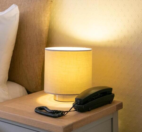 غرفة قياسية, Pettifers Freehouse