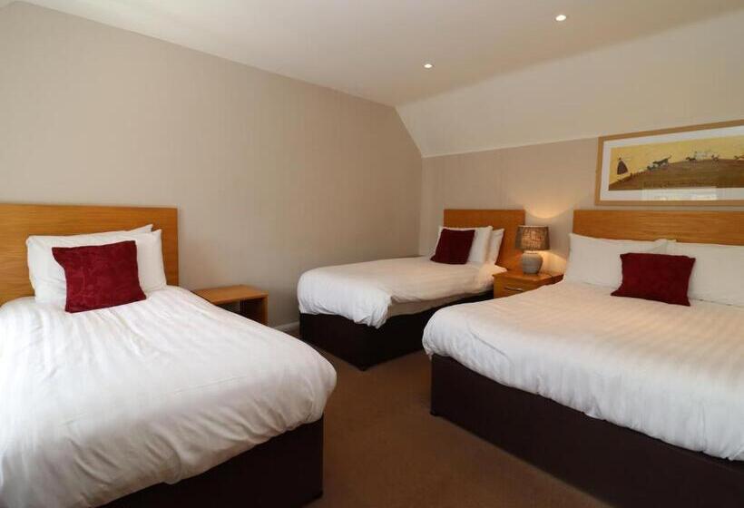 غرفة سوبيريور عائلية, Pettifers Freehouse