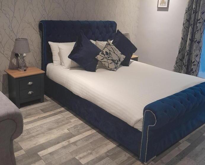 디럭스 룸 킹사이즈 침대, The Hillcrest