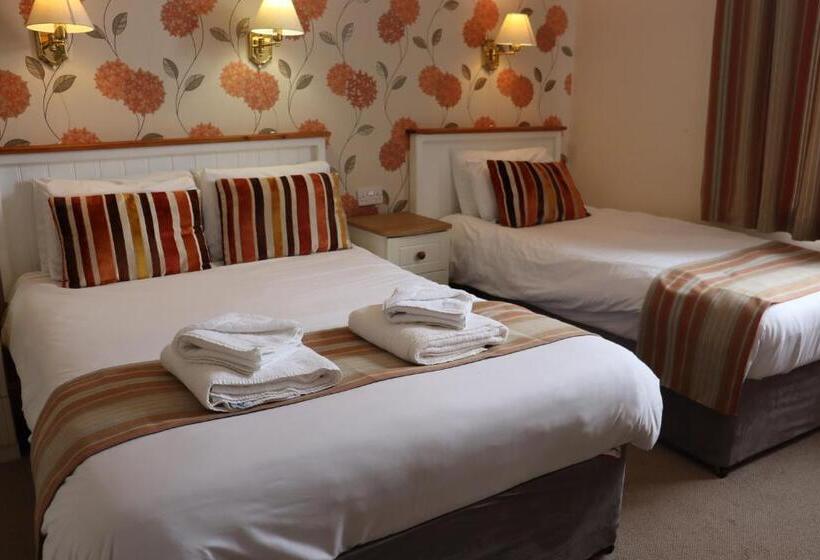 Семейный Номер, Lion Hotel & Studio Apartments