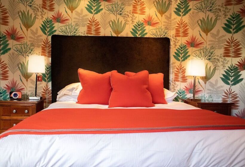 Номер Deluxe Кровать Кинг, Langshott Manor   Luxury Hotel Gatwick