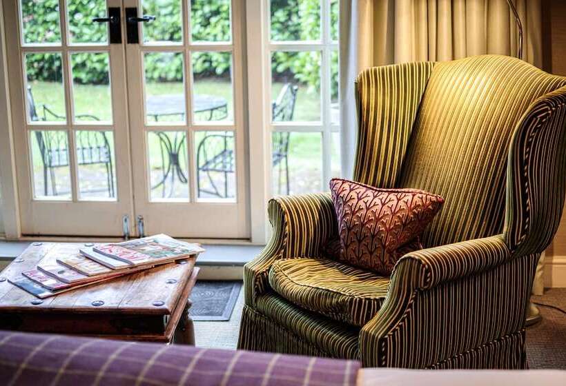 Люкс, Langshott Manor Luxury Hotel Gatwick