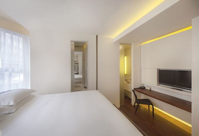 标准工作室, Nottingham Place