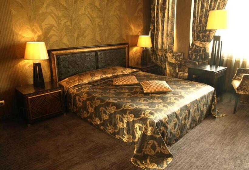 חדר דלוקס, Bononia