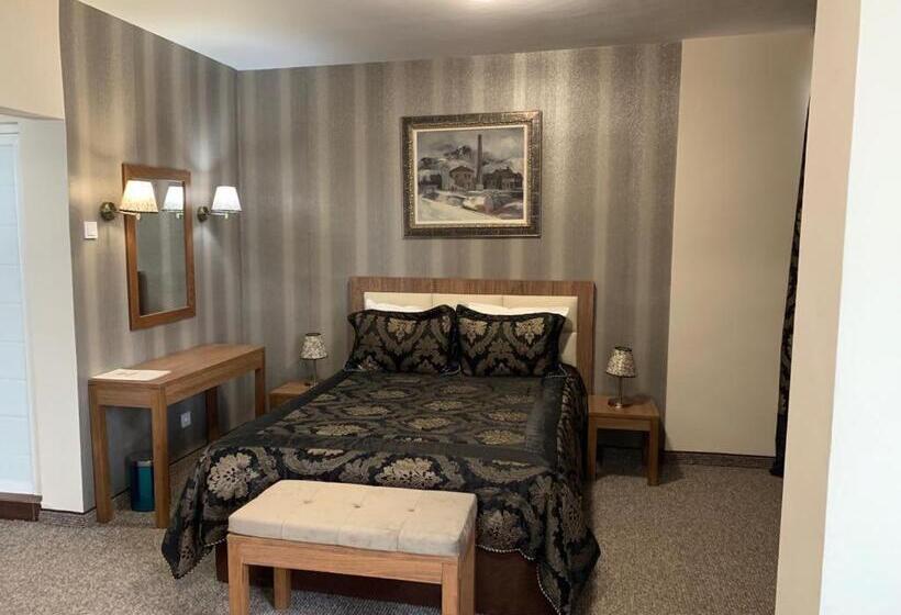 סוויטת ג'וניור, Bononia