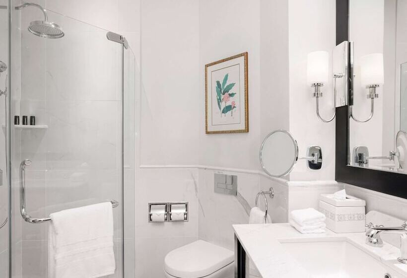 סוויטה, Raffles Hotel Le Royal