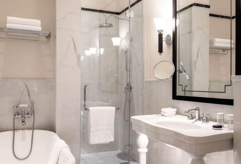 חדר סטנדרט מיטה זוגית, Raffles Hotel Le Royal