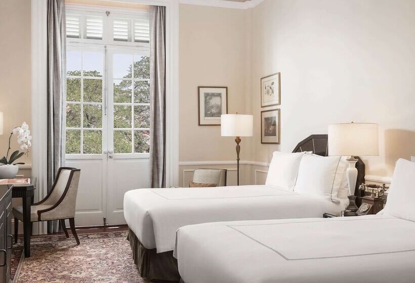 스탠다드 룸 풀장 전망, Raffles Hotel Le Royal