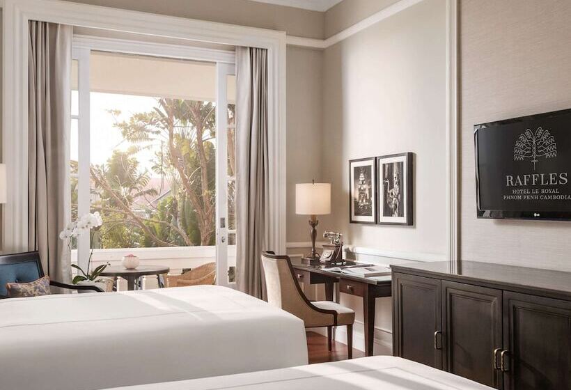 חדר סטנדרט נוף לבריכה, Raffles Hotel Le Royal