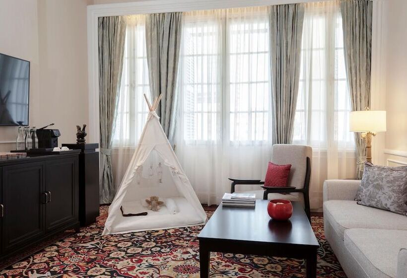 סוויטה, Raffles Hotel Le Royal