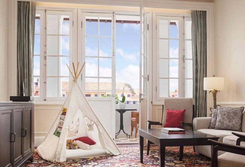 סוויטה, Raffles Hotel Le Royal