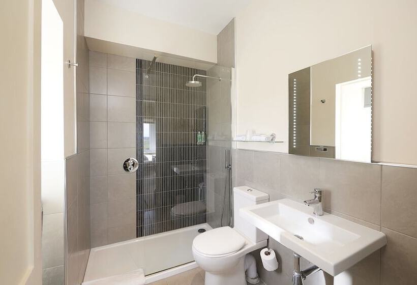 غرفة قياسية, Royal Golf