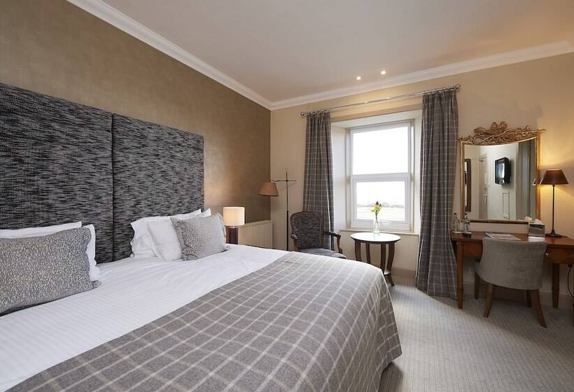 غرفة قياسية, Royal Golf