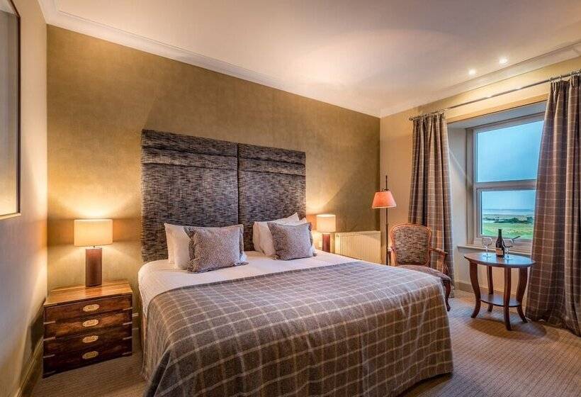 غرفة قياسية, Royal Golf