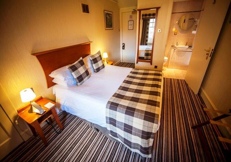 古典房间, Savoy Park