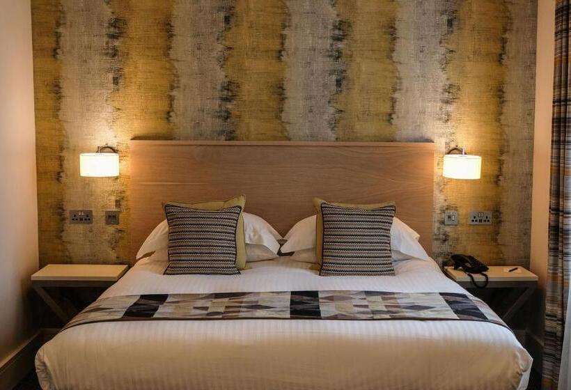 غرفة قياسية سرير كينج, The Seafield Armscullen