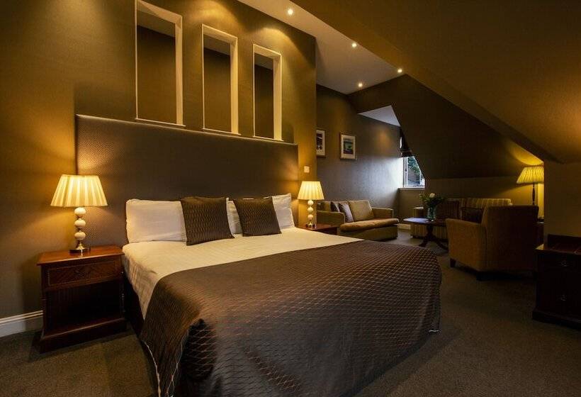 ジュニアスイート, Sherbrooke Castle