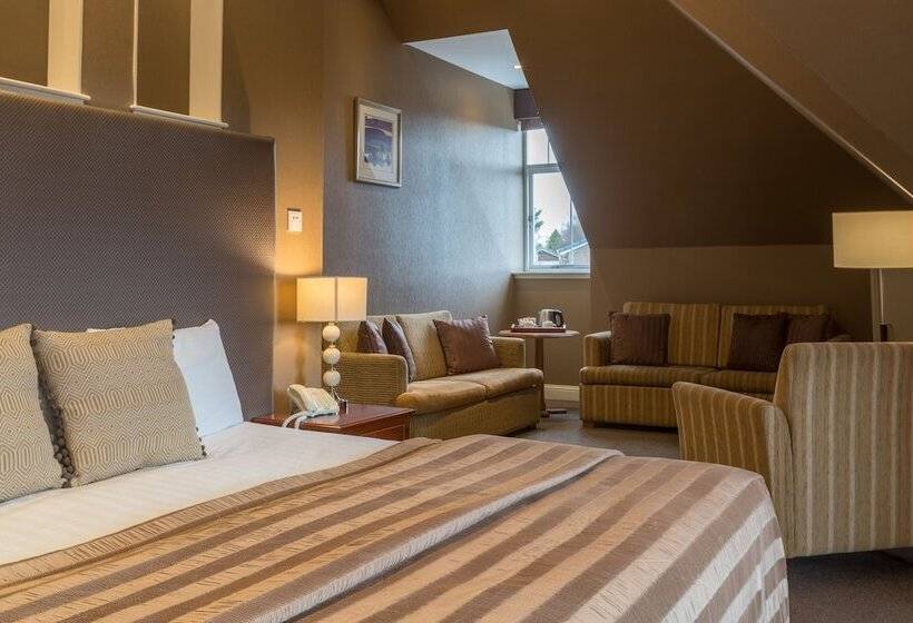 ジュニアスイート, Sherbrooke Castle