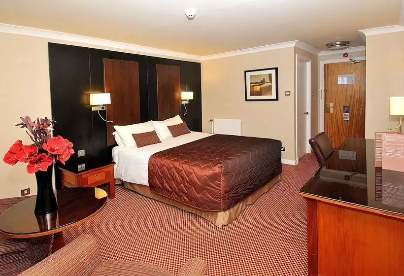 اتاق استاندارد, Stirling Highland Hotel  Part Of The Cairn Collection