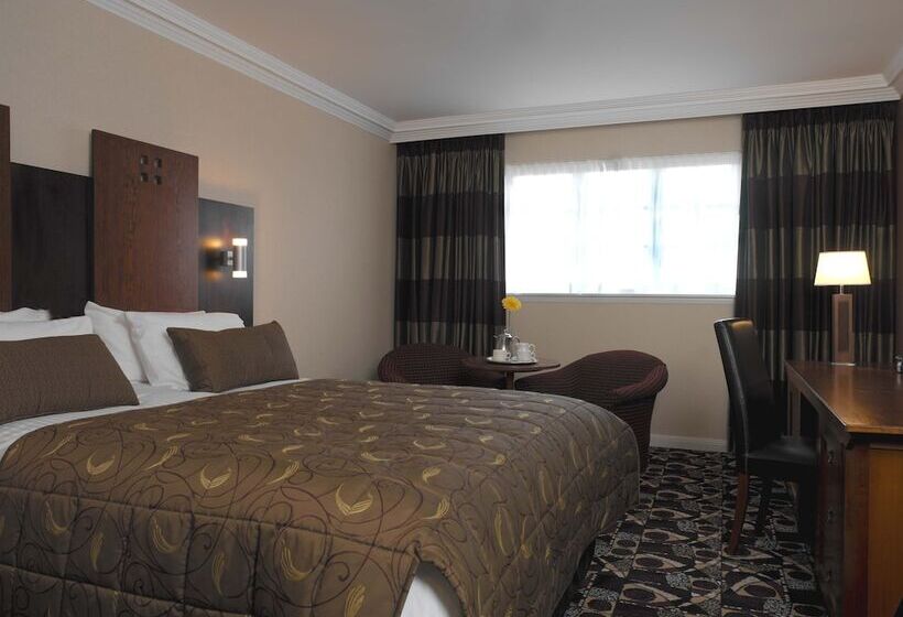 Номер Deluxe, Stirling Highland Hotel  Part Of The Cairn Collection