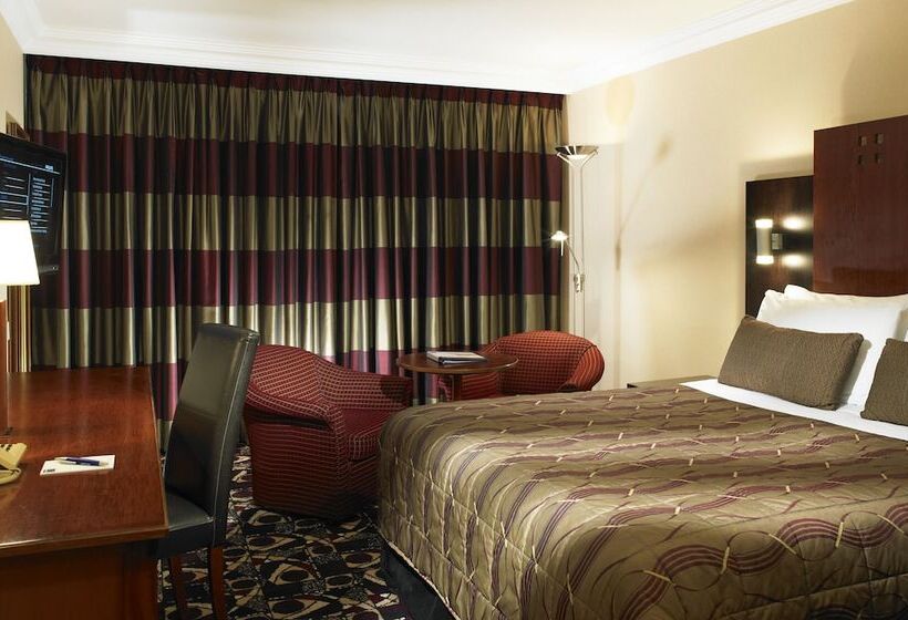 Номер Deluxe, Stirling Highland Hotel  Part Of The Cairn Collection