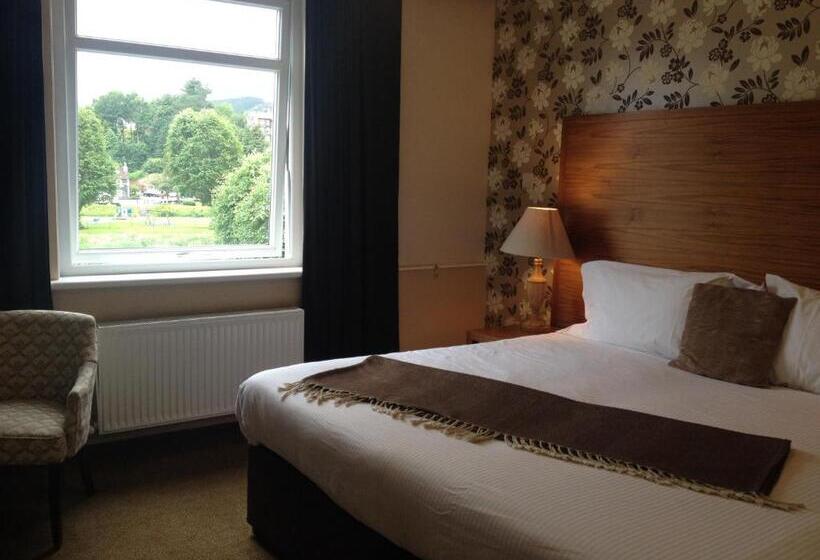 غرفة كلاسيكية, The Tontine