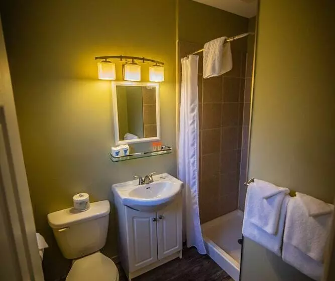 スイート, Alpine Inn & Suites