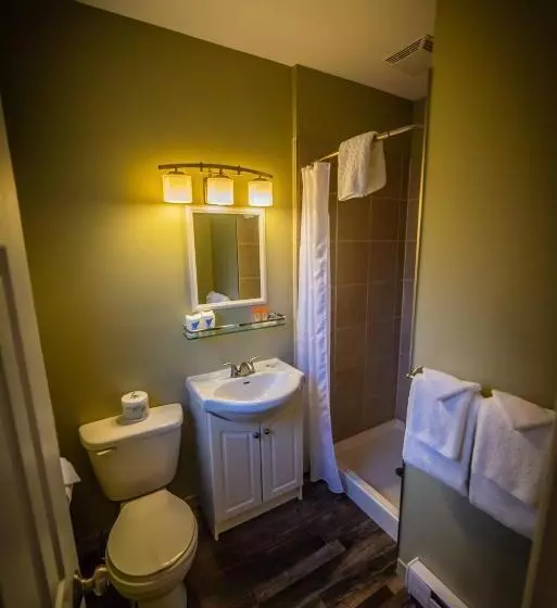 デラックスルーム, Alpine Inn & Suites