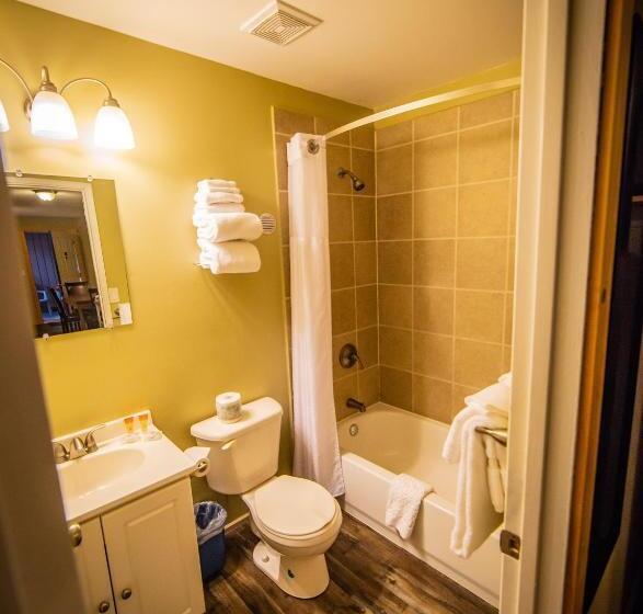 Perhesviitti, Alpine Inn & Suites