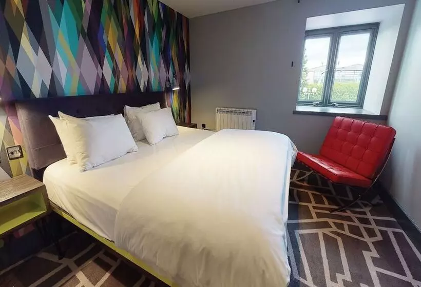 スタンダードルーム, Village Hotel Wirral