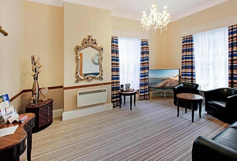 Номер Executive, The Royal Hotel Hull