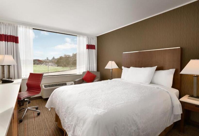 חדר סטנדרט עם מיטת קווין, Coast Discovery Inn