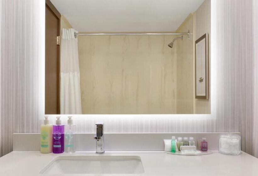 Quarto Estandar Cama Queen, Coast Discovery Inn