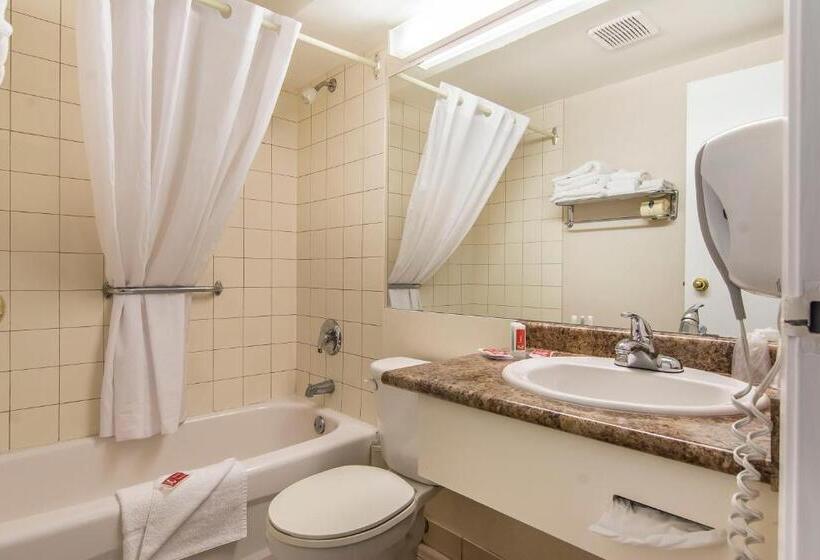 Földszinti Standard Szoba, Econo Lodge