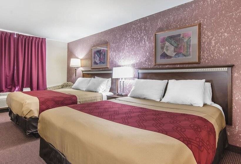 带2个双人床的标准工作室, Econo Lodge