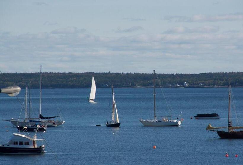 غرفة إدارية سرير كينج, Rum Runner Inn