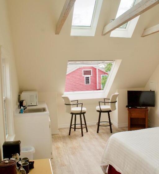 إستوديو قياسى مطل على البحر, Rum Runner Inn