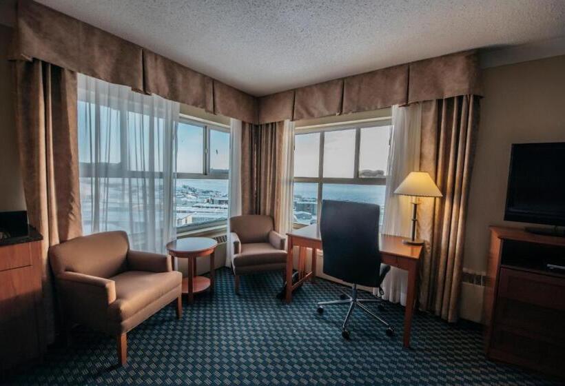 جناح إدارى, The Frobisher Inn