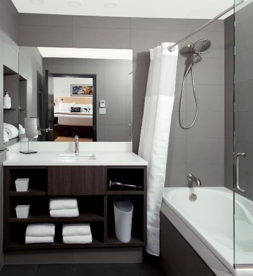 اتاق لوکس با تخت بزرگ, Du Vieux Quebec