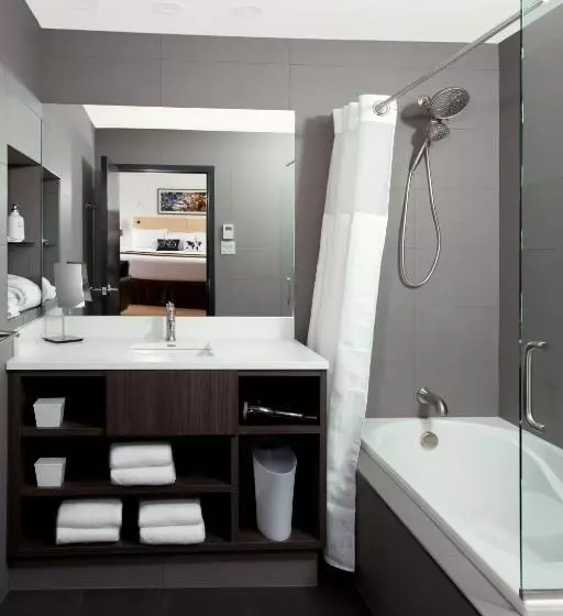 اتاق لوکس با تخت بزرگ, Du Vieux Quebec