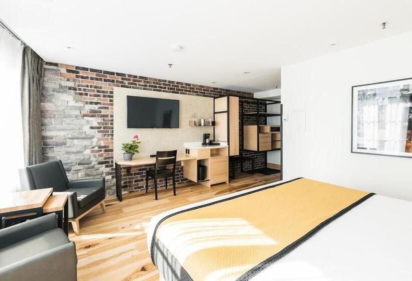 اتاق لوکس با تخت بزرگ, Du Vieux Quebec