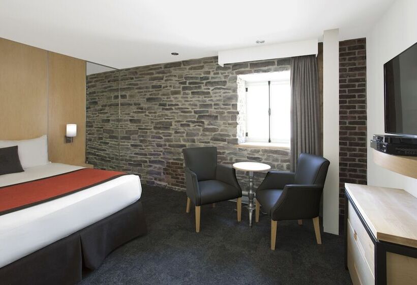 اتاق سوپریور, Du Vieux Quebec