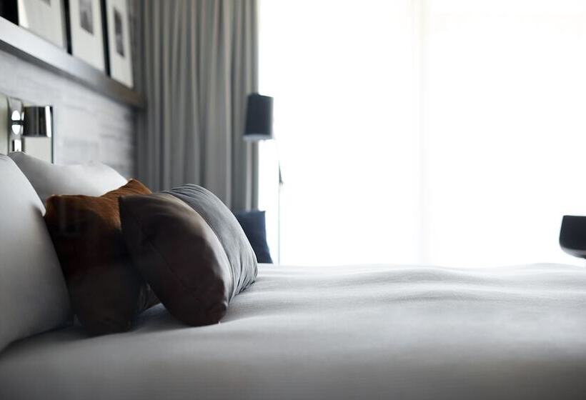 클래식 룸 더블 침대, Entourage Surlelac