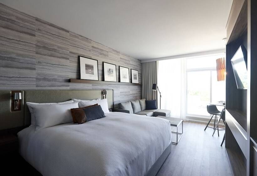 패밀리 스위트, Entourage Surlelac