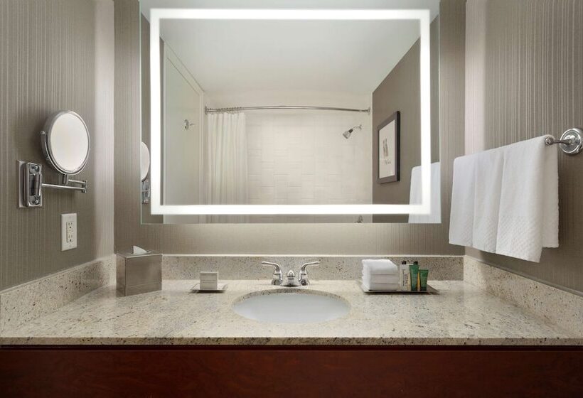 Номер Стандарт, Hilton Vancouver Airport