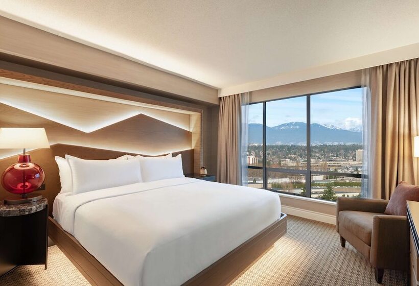 سوییت جونیور, Hilton Vancouver Airport
