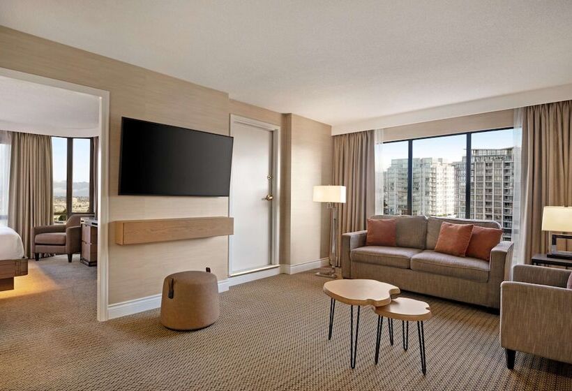 스위트, Hilton Vancouver Airport